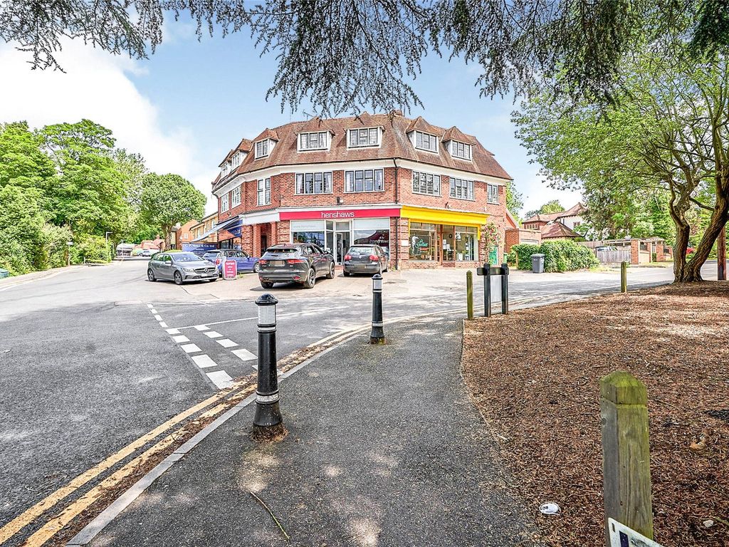3 bed flat for sale in Station Approach, East Horsley, Leatherhead