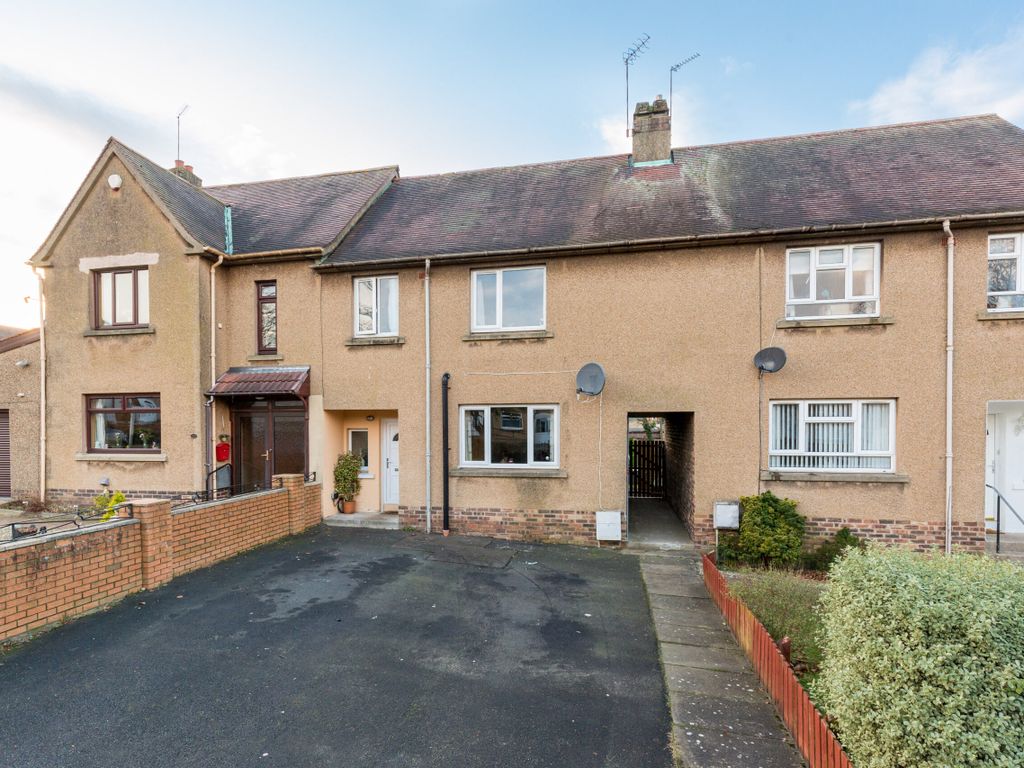 5 bed terraced house for sale in 9 Queen Margaret Drive, South