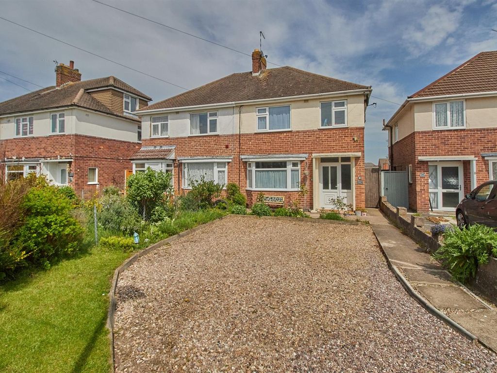 3 bed semidetached house for sale in Hollydene Crescent, Earl Shilton