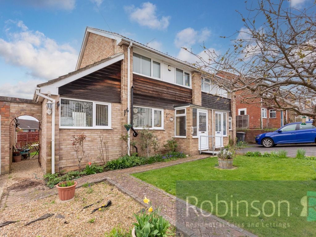 3 bed semidetached house for sale in Westborough Road, Maidenhead