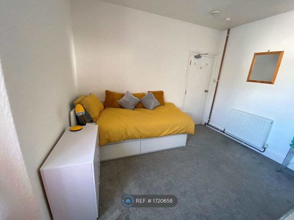 Room to rent in Tower Road, Newquay TR7 Zoopla