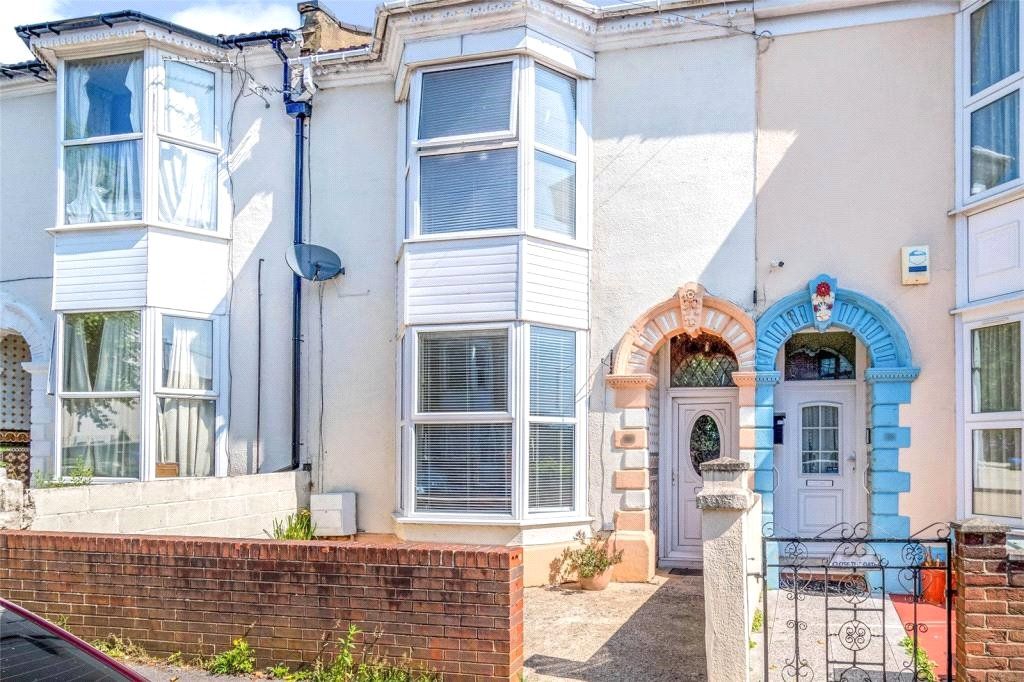 3 bed terraced house for sale in Cranbury Avenue, Southampton