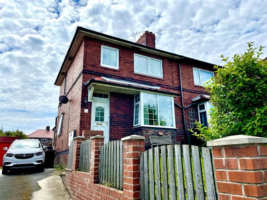 4 bed semidetached house for sale in Hawshaw Lane, Hoyland, Barnsley