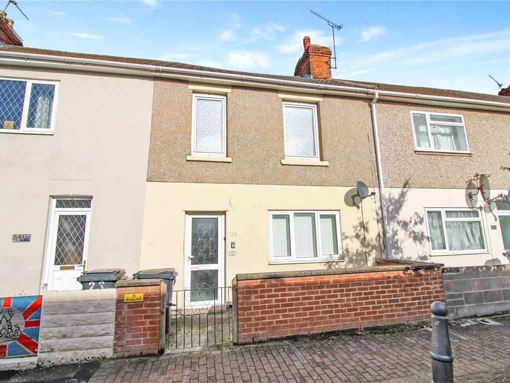 3 bed terraced house for sale in Edinburgh Street, Gorse Hill, Swindon