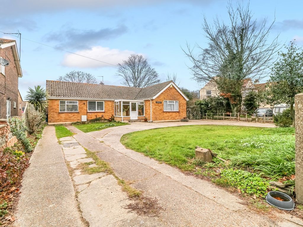 2 bed detached bungalow for sale in Colchester Road, Elmstead