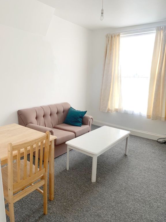 1 bed flat to rent in High Road Leyton, London E10 Zoopla
