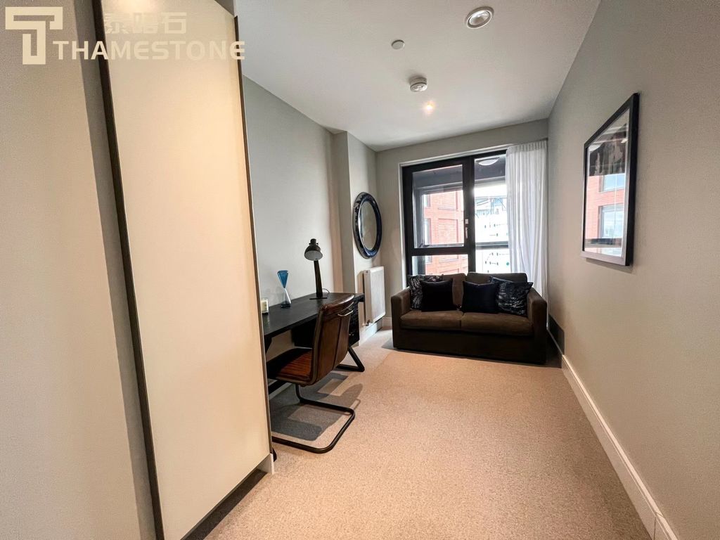 1 Silvocea Way, London E14