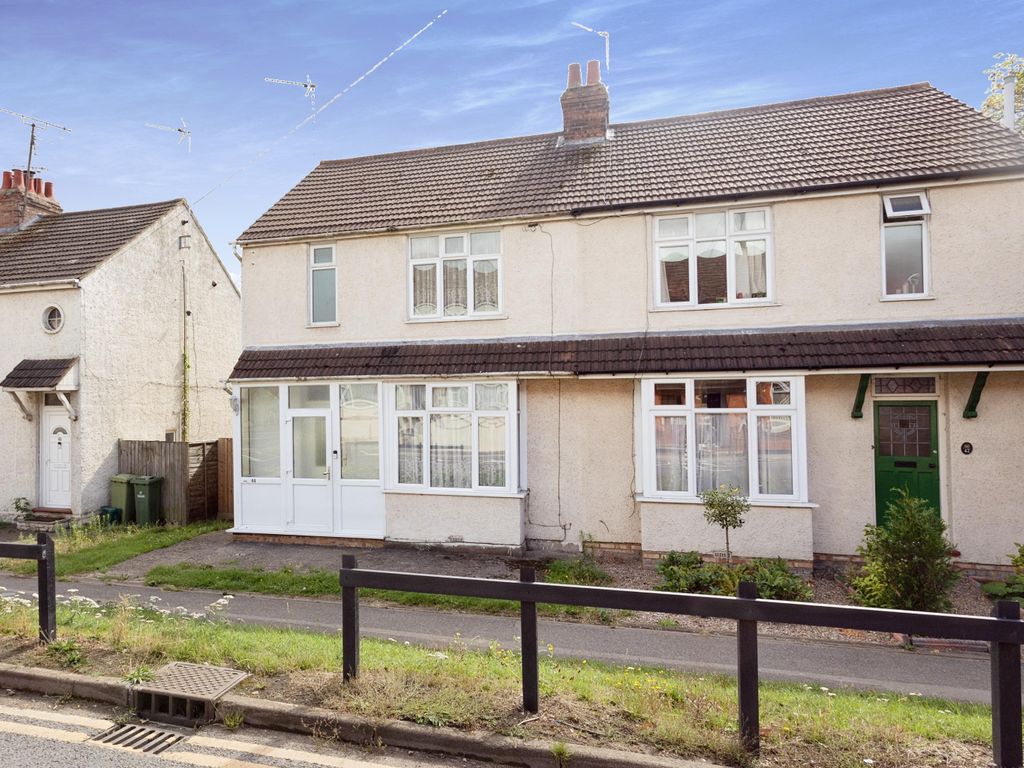 3 bed semidetached house for sale in Water Eaton Road, Bletchley