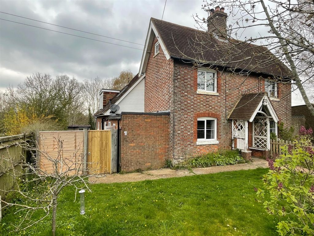 5 bed semidetached house for sale in 2 Hope Mill Cottages, Station