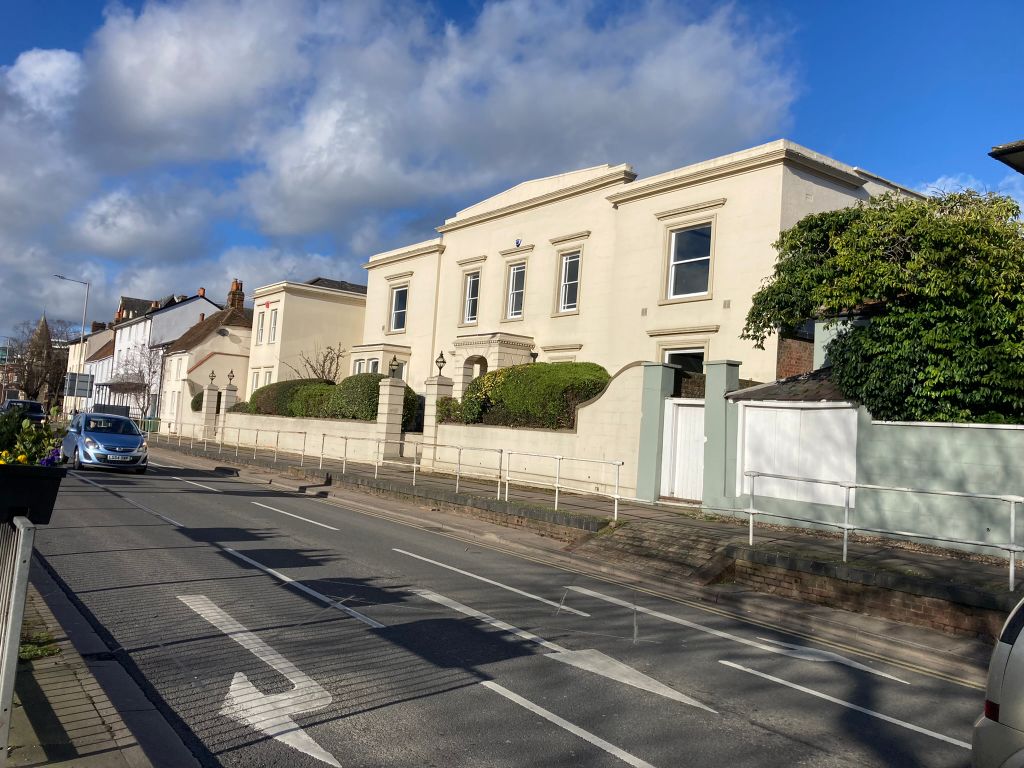 Office to let in Walton Lodge, Walton Street, Aylesbury HP21 Zoopla