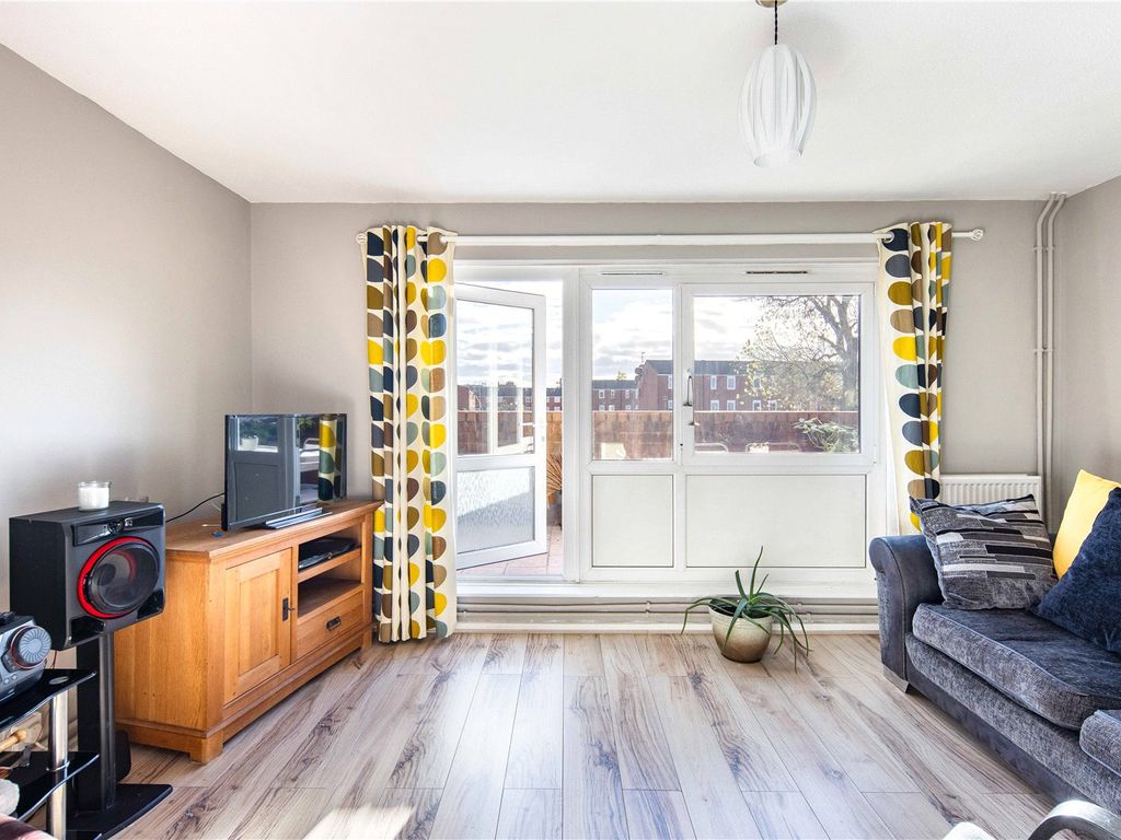 3 bed flat for sale in Clifden Road, Homerton, London E5, £585,000 Zoopla
