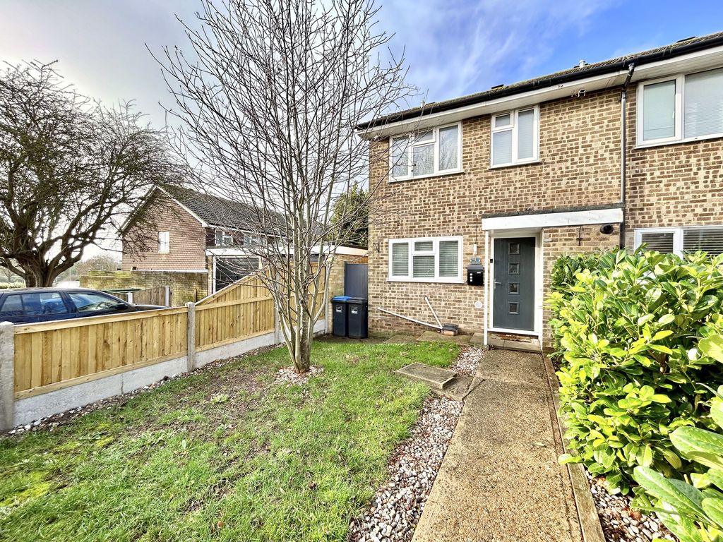 2 bed end terrace house for sale in Tomlin Drive, Margate CT9, £260,000