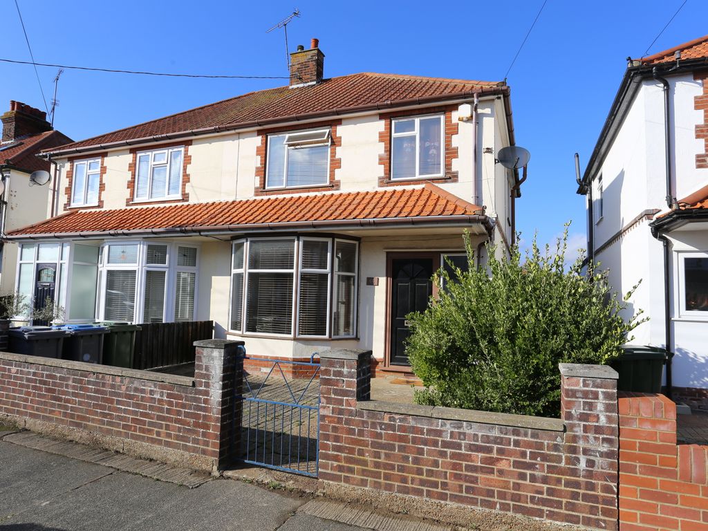 3 bed semidetached house for sale in Looe Road, Old Felixstowe
