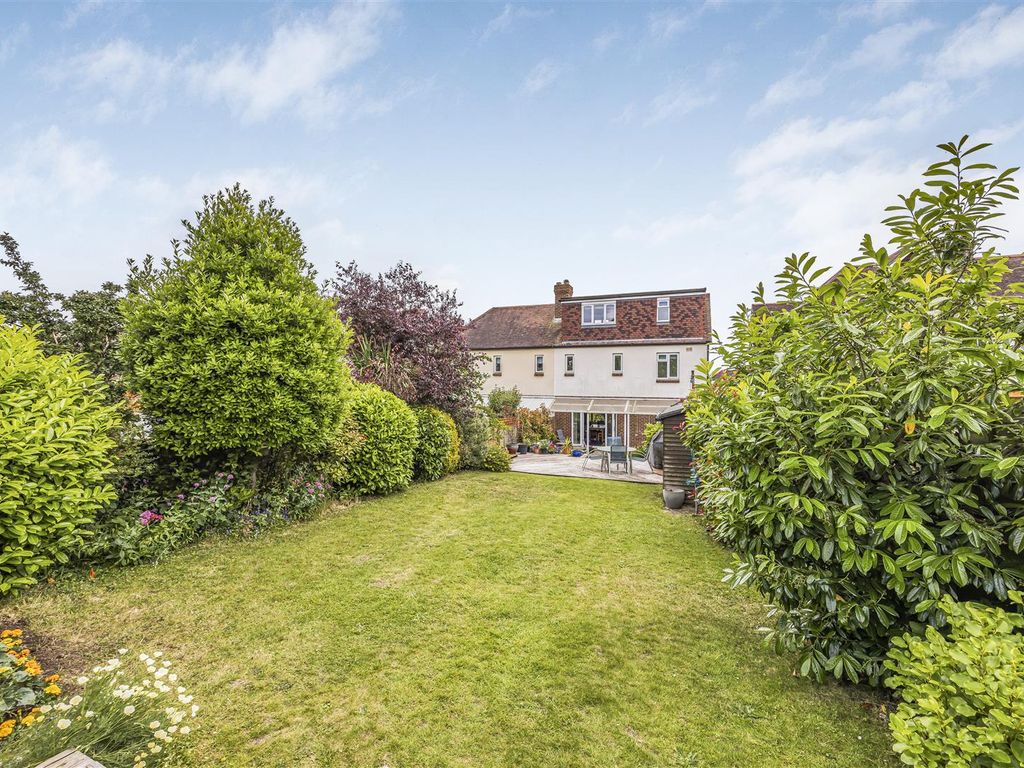 4 bed semidetached house for sale in Grant Road, Farlington