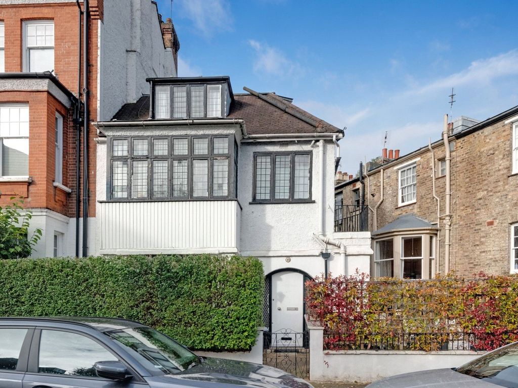 4 bed semidetached house for sale in Willoughby Road, Hampstead