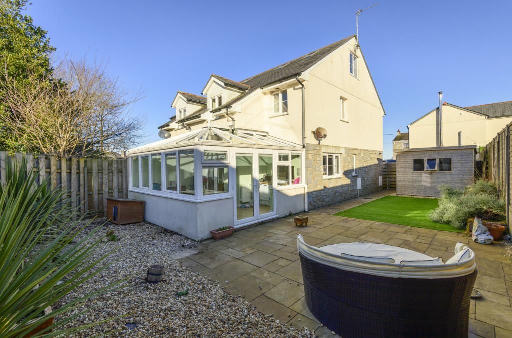 3 bed semidetached house for sale in Higher Pengegon, Pengegon