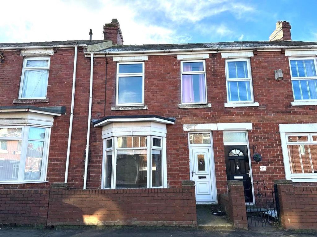 3 bed terraced house for sale in Station Avenue South, Fencehouses