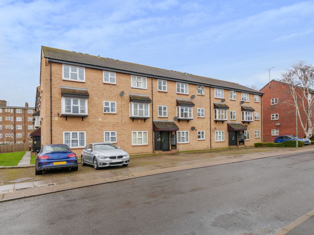 2 bed flat for sale in Parish Gate Drive, Sidcup DA15 Zoopla