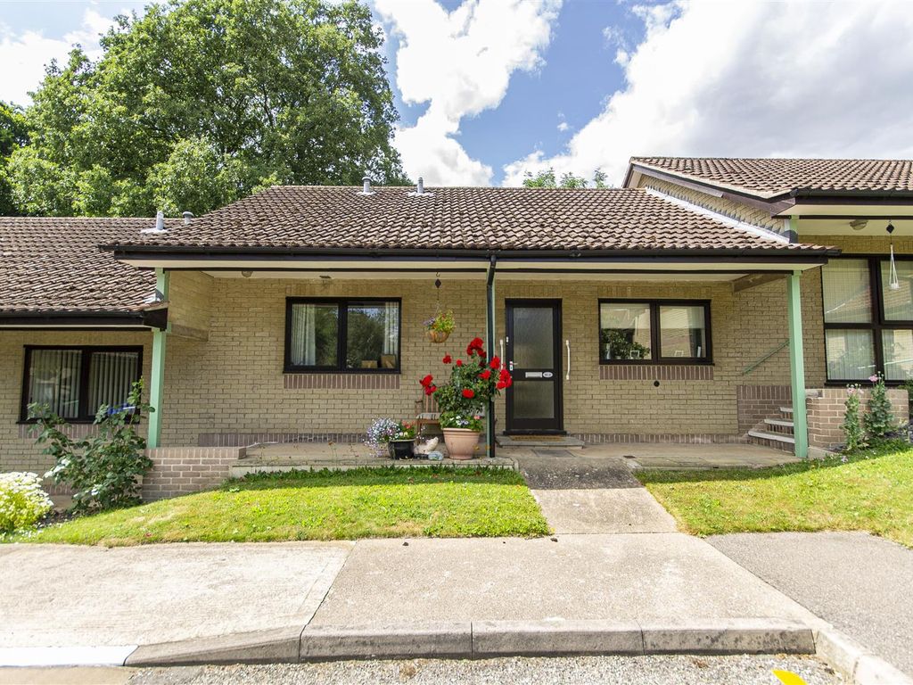 2 bed semidetached bungalow for sale in High Street, Old Whittington, Chesterfield S41, £