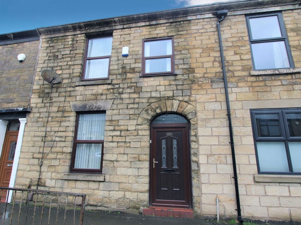 3 bed terraced house for sale in Halliwell Road, Bolton BL1 Zoopla