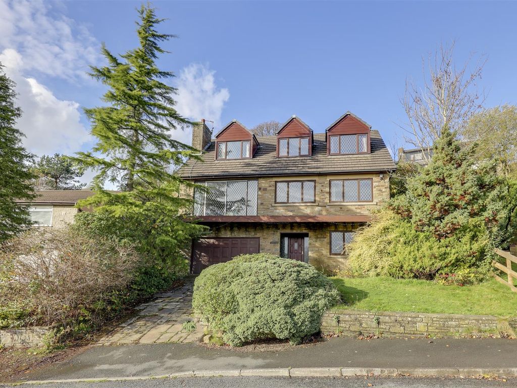 5 bed detached house for sale in Oaklands Drive, Rawtenstall