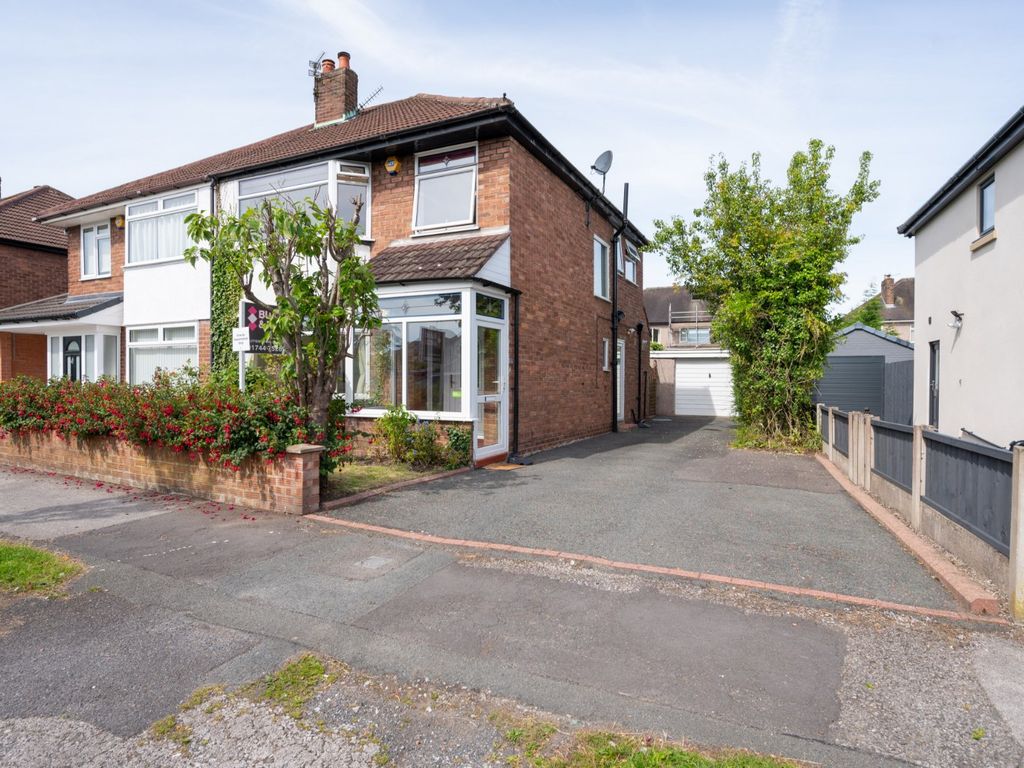 3 bed semidetached house for sale in Broadway, Eccleston, St. Helens