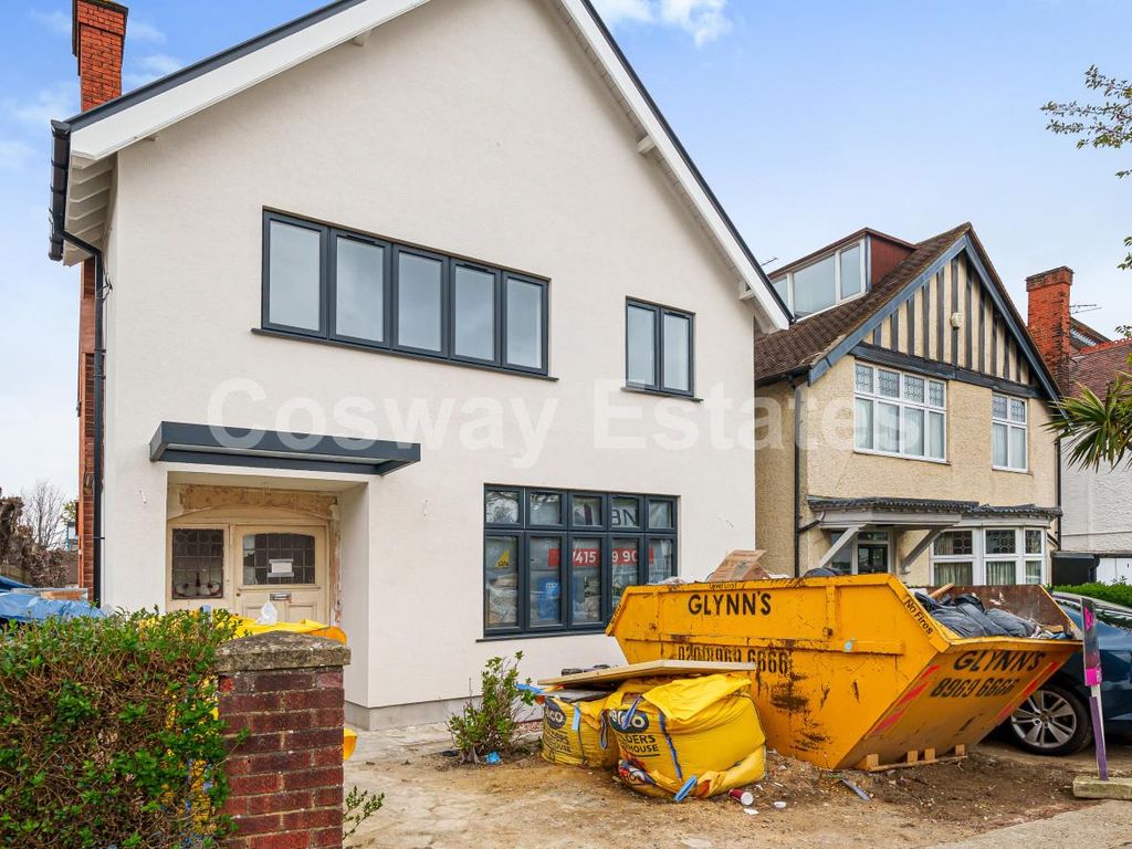 5 bed detached house for sale in Sylvan Avenue, London NW7 Zoopla