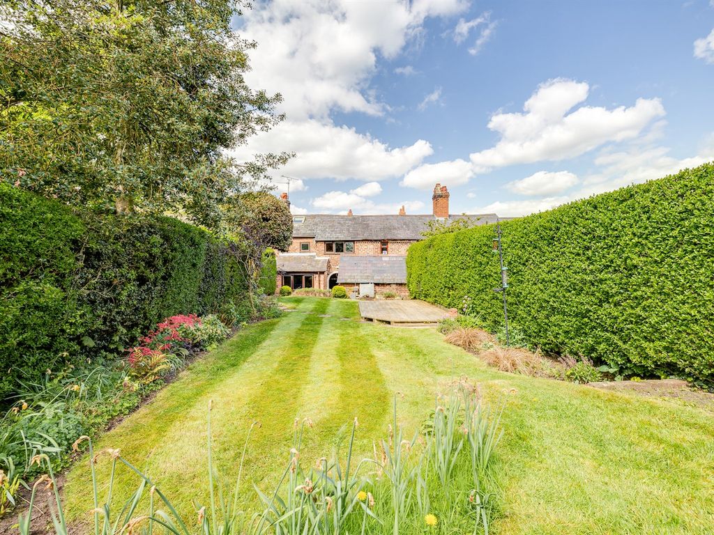 3 bed terraced house for sale in High Street, Tarvin, Chester CH3 Zoopla