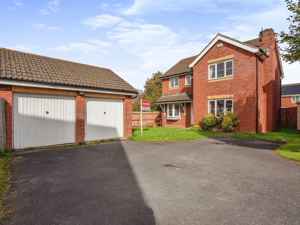 4 bed detached house for sale in Dorchester Way, Belmont, Hereford HR2, £370,000 Zoopla