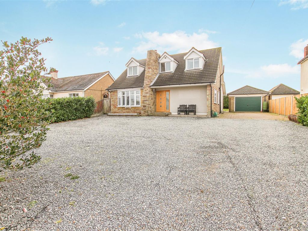 5 bed detached house for sale in Ongar Road, Stondon Massey, Brentwood