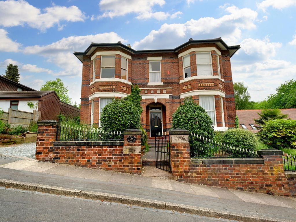 5 Bed Detached House For Sale In James Street Stoke On Trent ST4 Zoopla