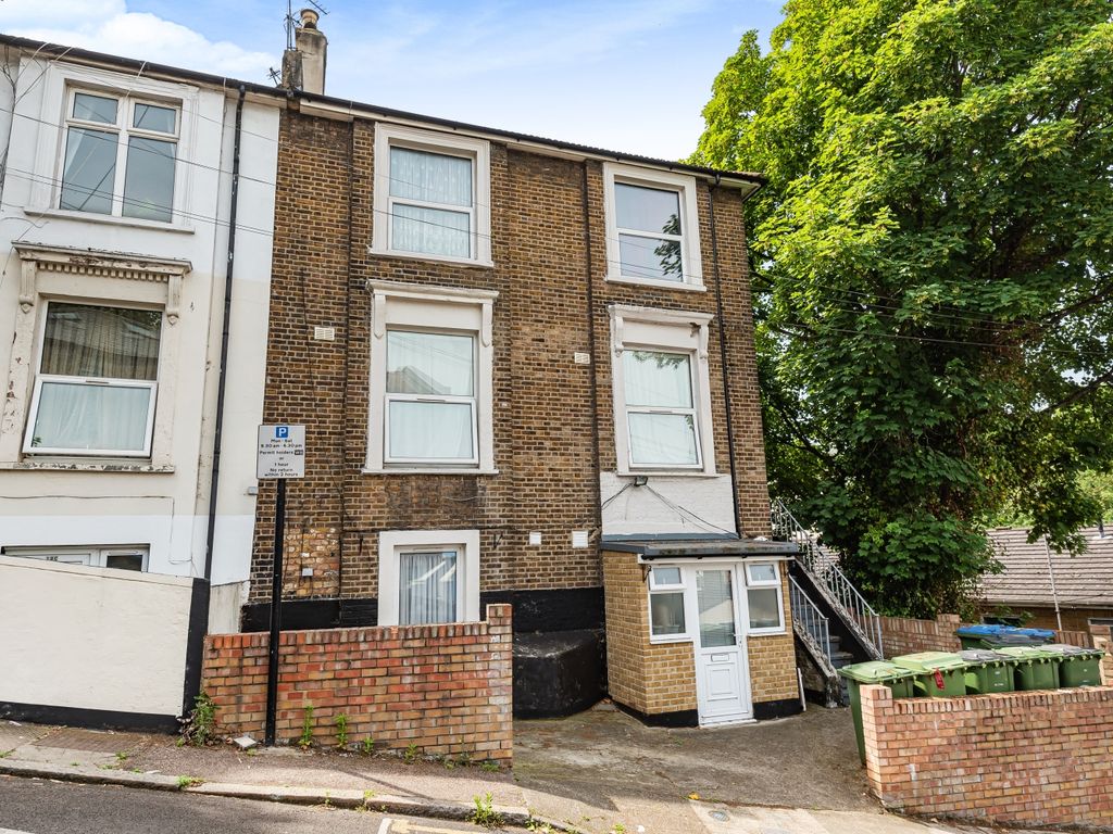 Studio to rent in Willenhall Road, London SE18 Zoopla