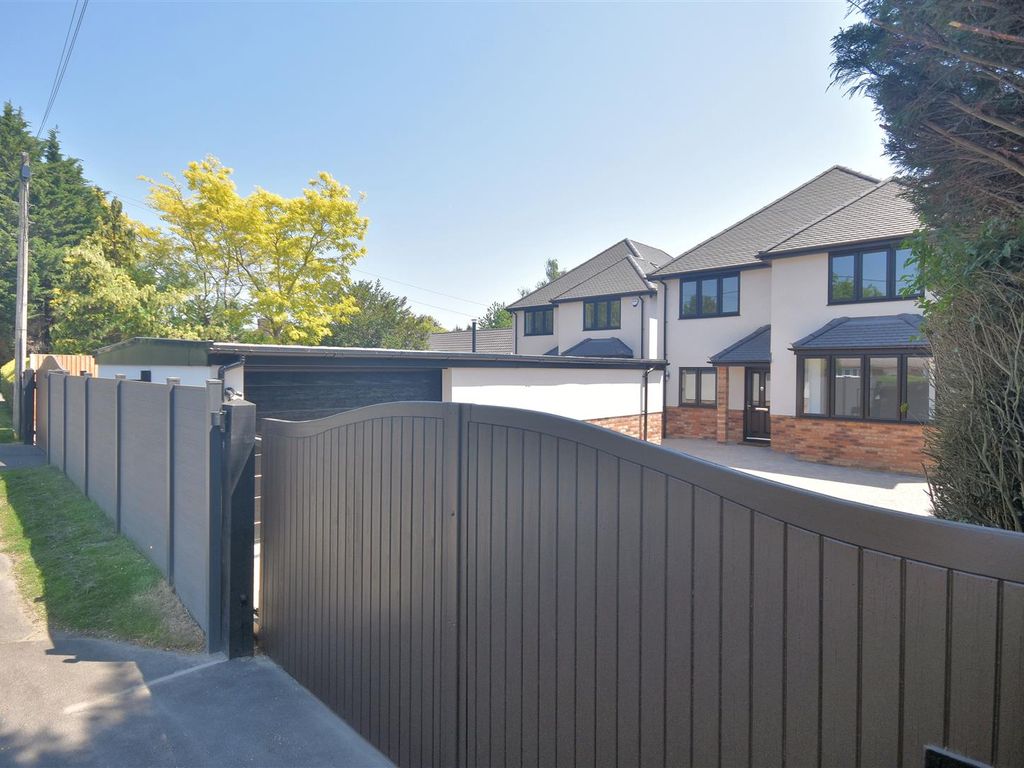 New home, 5 bed detached house for sale in Station Road, Stoke