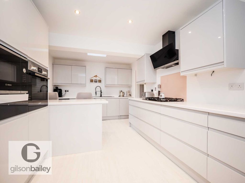 5 bed detached house for sale in Blofield Corner Road, Blofield Heath