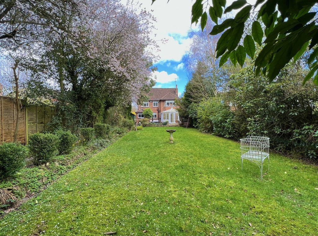 6 bed detached house for sale in Leamington Road, Kenilworth, Quarter