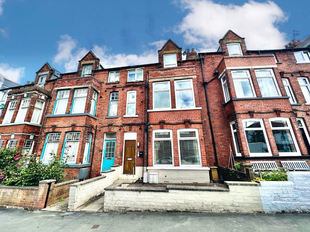 1 bed flat for sale in Columbus Ravine, Scarborough, North Yorkshire