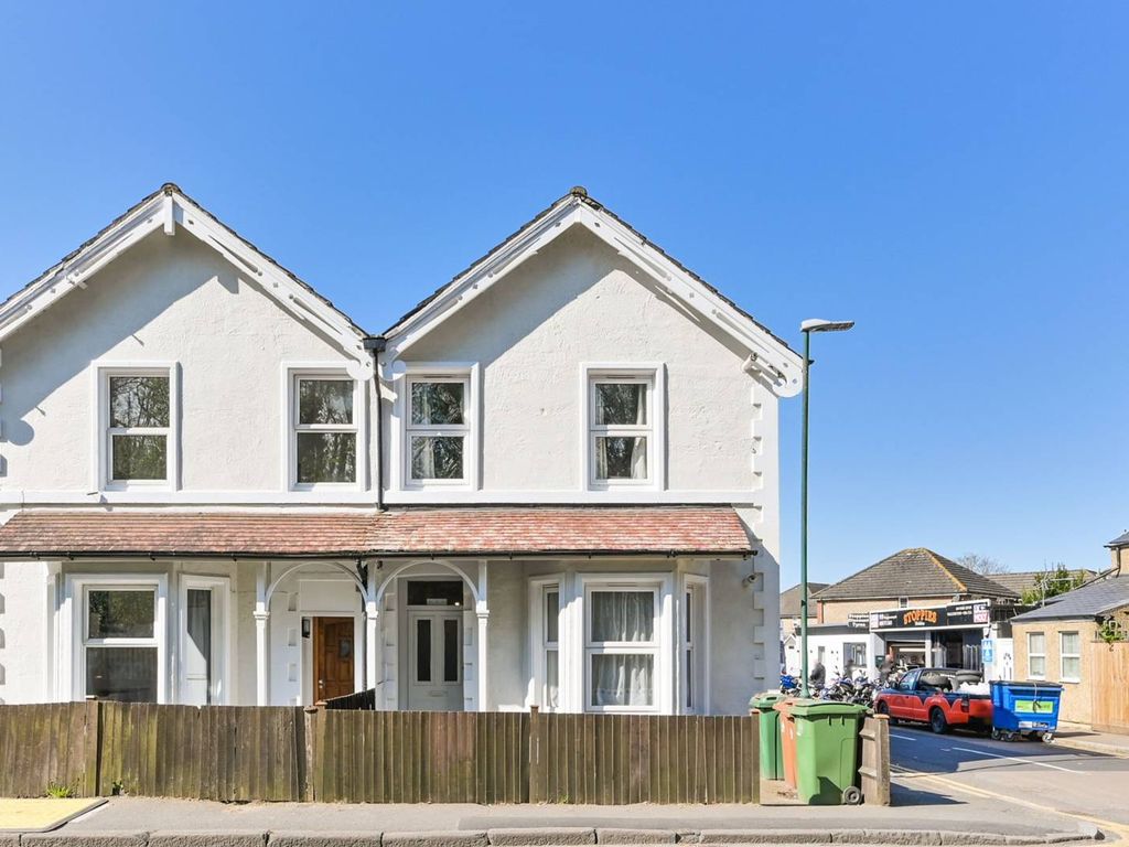 1 bed flat for sale in London Road, Hackbridge, Wallington SM6 Zoopla