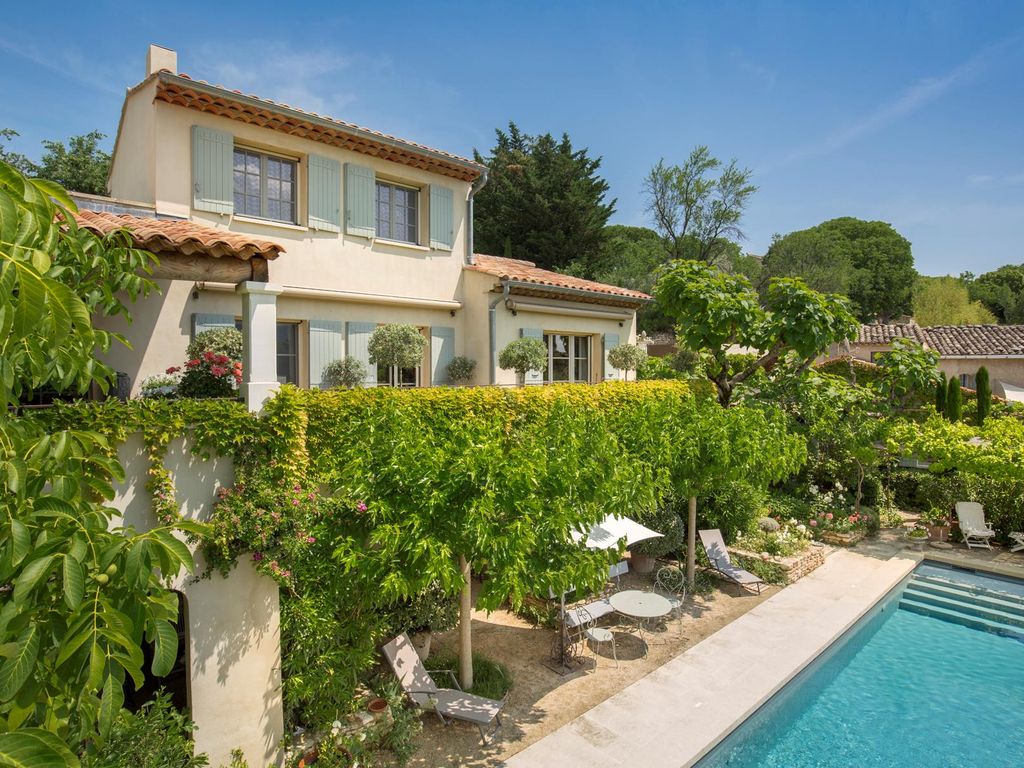 5 bed property for sale in Goult, Vaucluse, ProvenceAlpesCôte D'azur