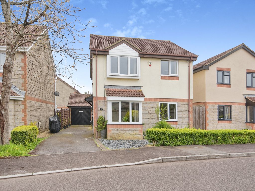 4 bed detached house for sale in Trajans Way, Shepton Mallet, Somerset