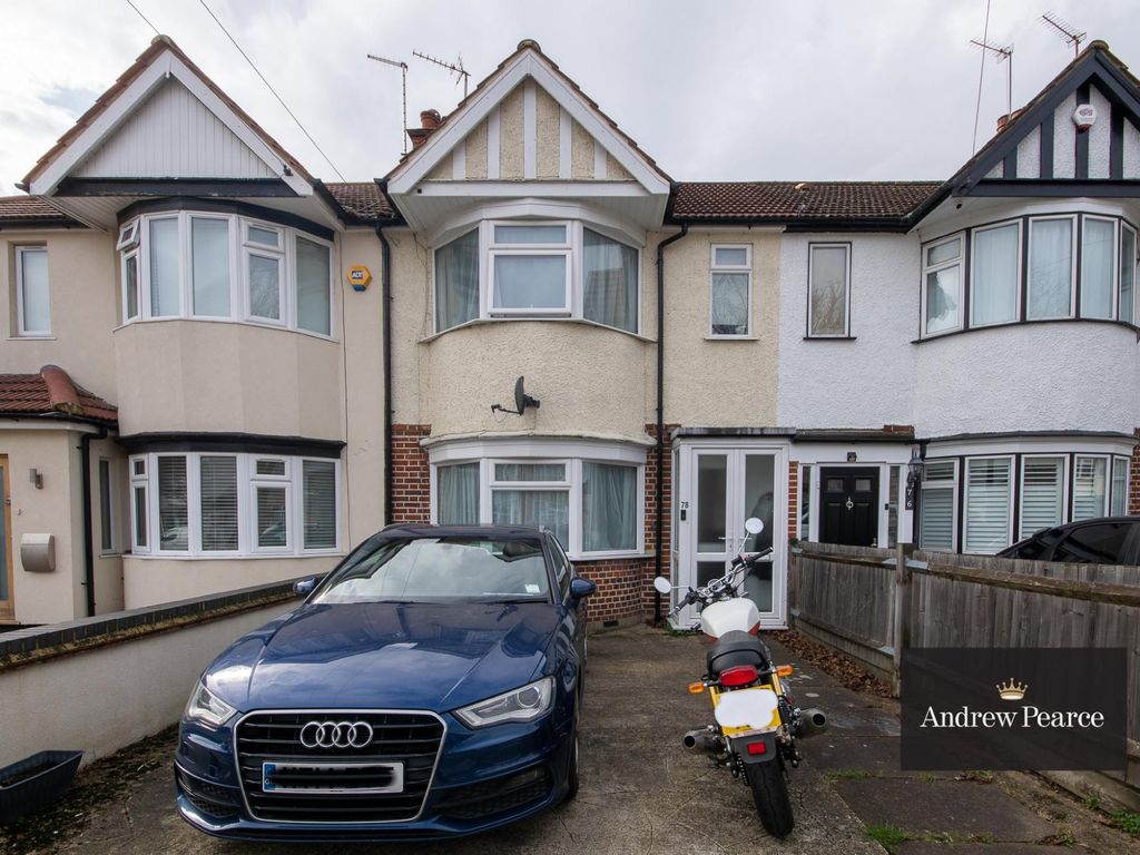 2 bed terraced house for sale in Bempton Drive, Ruislip Manor, Ruislip