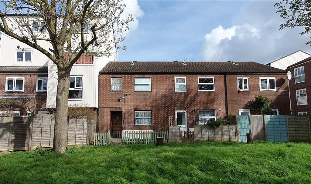 4 bed terraced house for sale in Cottington Road, Hanworth, Feltham
