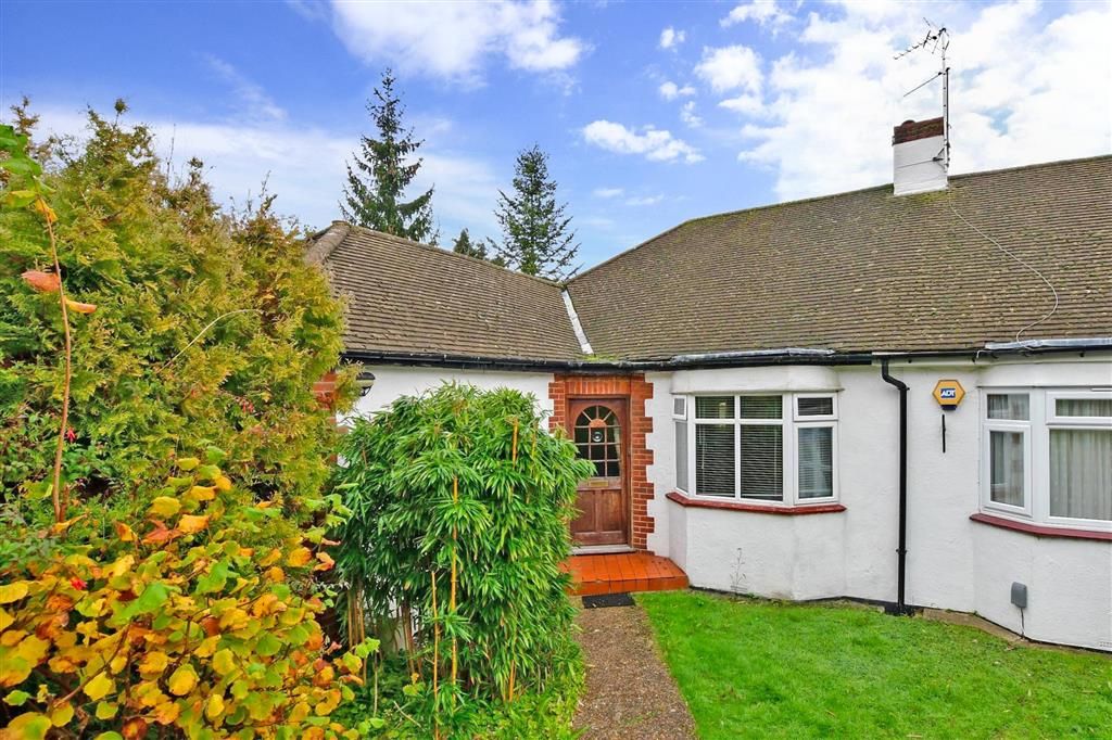 2 bed semidetached bungalow for sale in Hartley Hill, Purley, Surrey