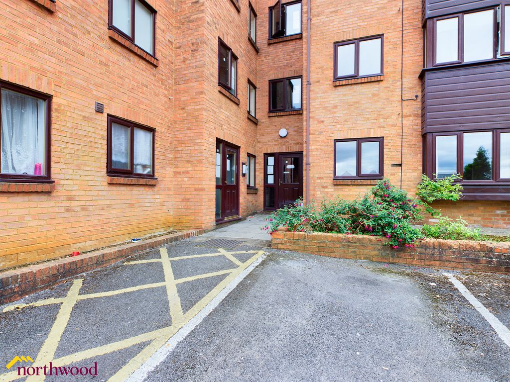 Studio to rent in Britannia Road, Banbury OX16, £695 pcm Zoopla