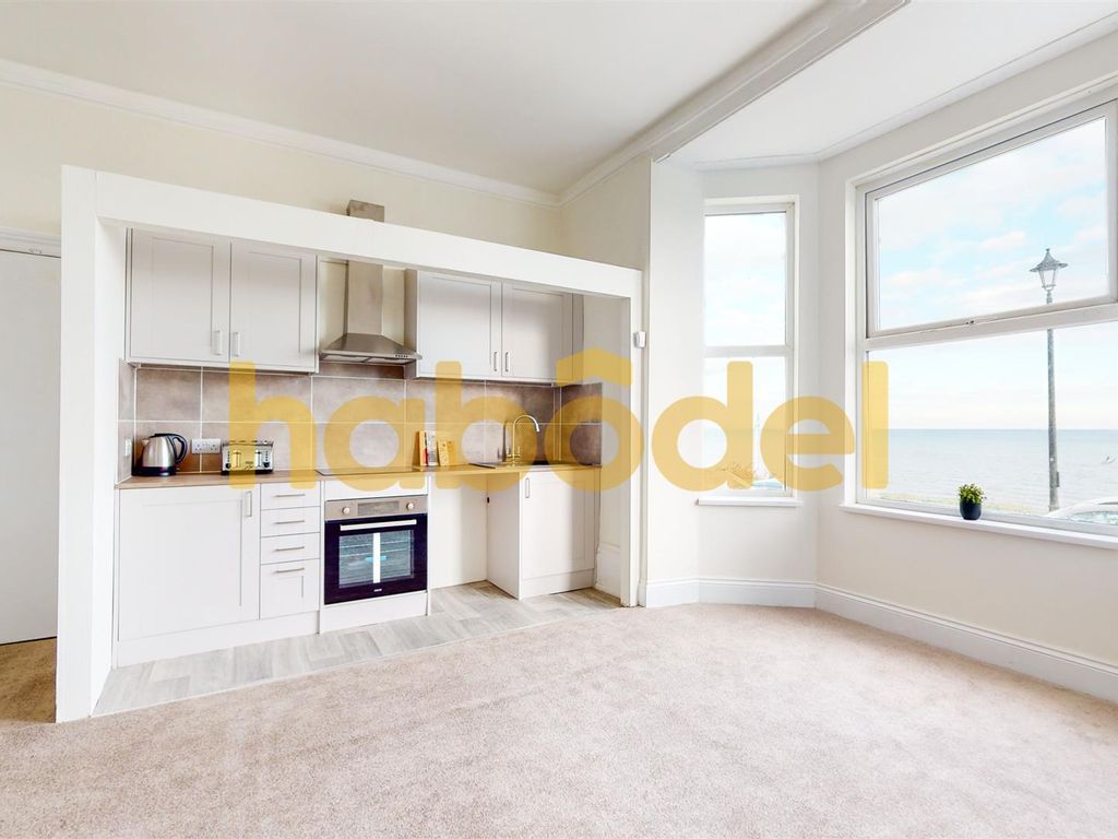 1 bed flat to rent in Bright Crescent, Bridlington YO15, £625 pcm Zoopla