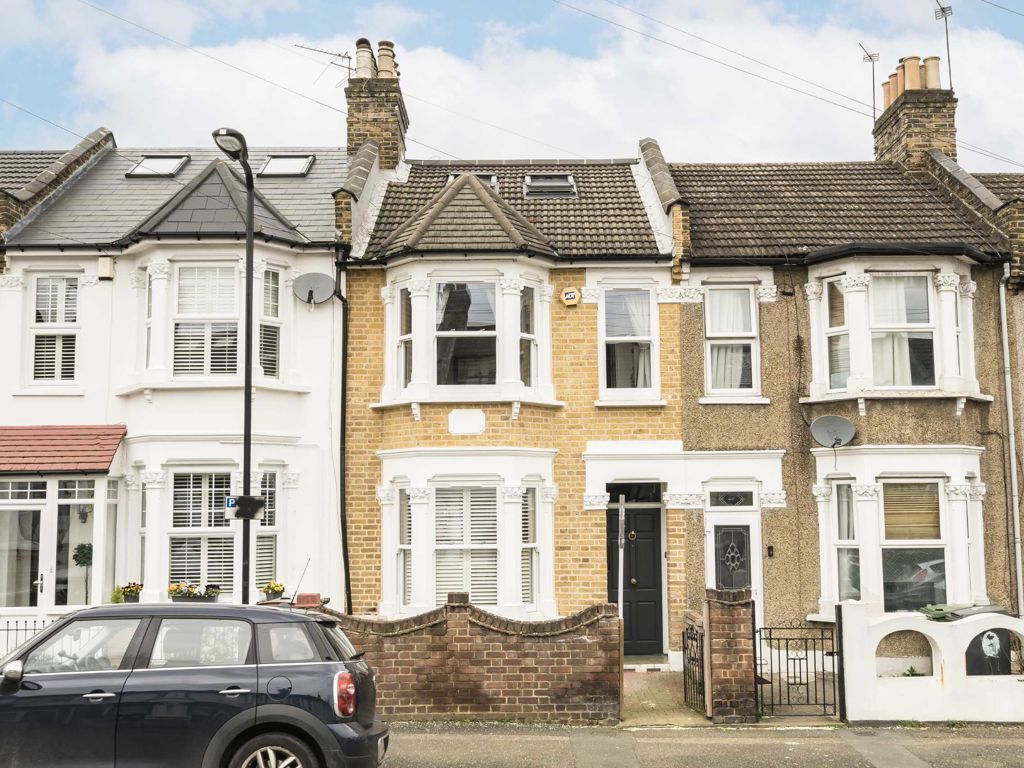5 bed property for sale in Carnarvon Road, London E10, £850,000 Zoopla