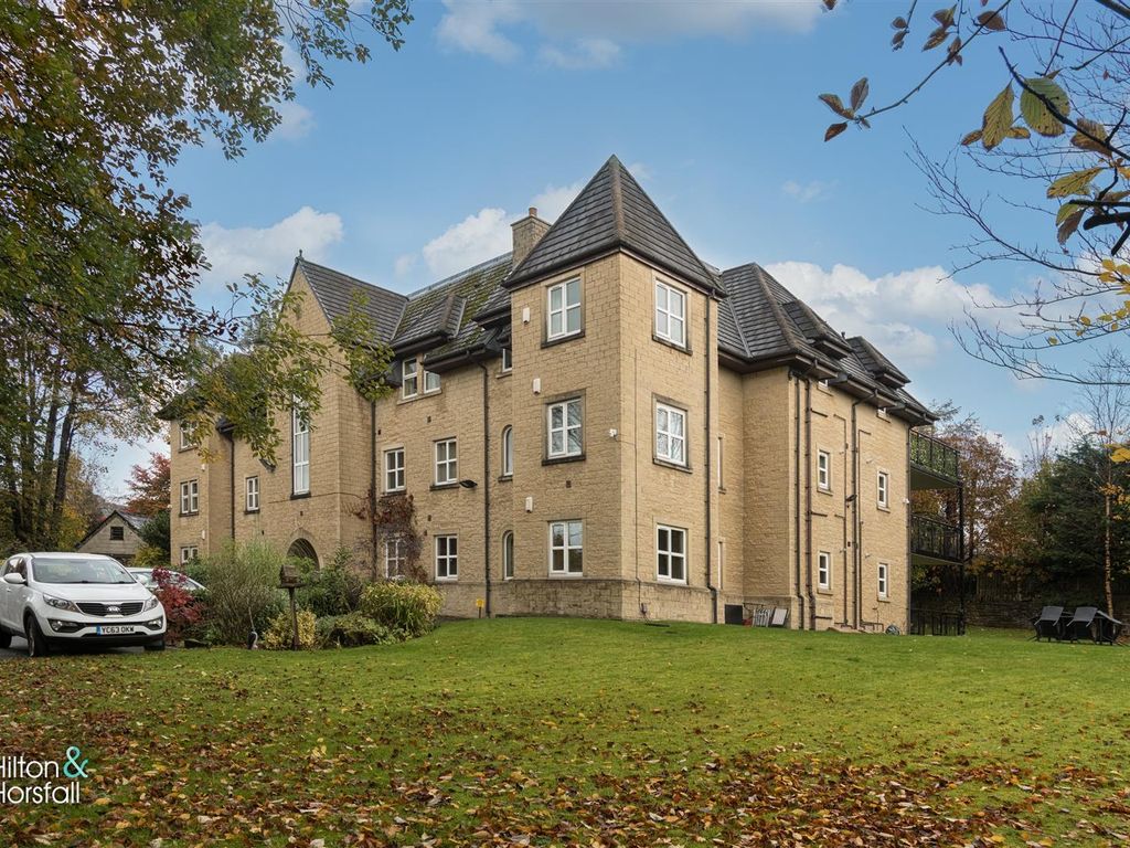 2 bed flat for sale in Colne Road, Burnley BB10 Zoopla