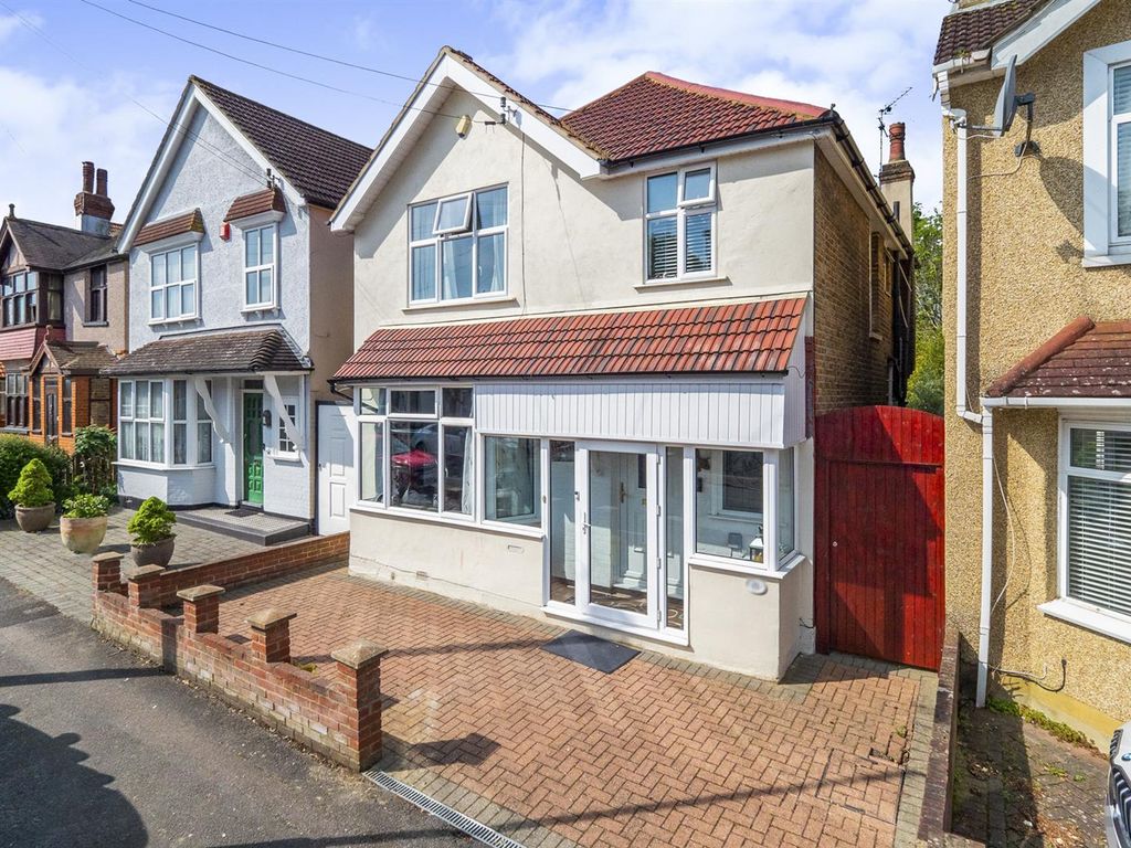 4 bed detached house for sale in Norman Road, Sutton SM1, £775,000 Zoopla