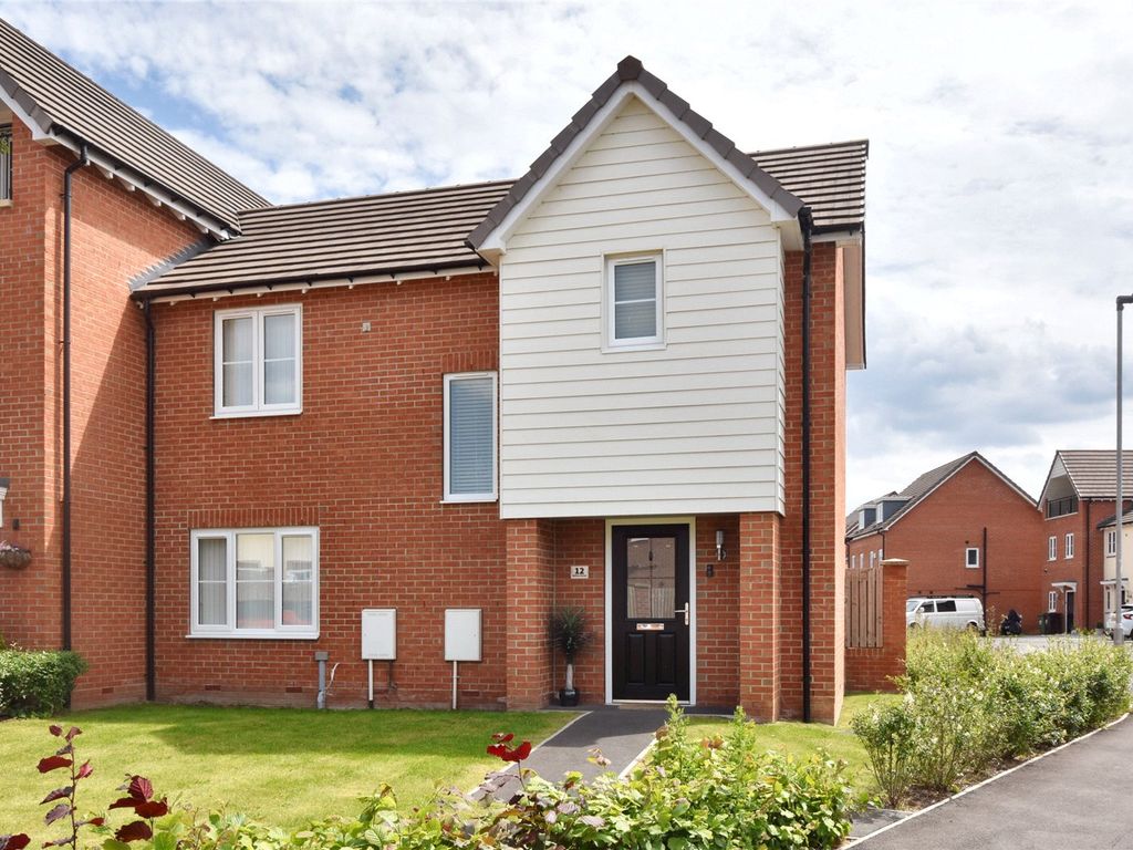 3 bed semidetached house for sale in Wakley Street, Castleford, West