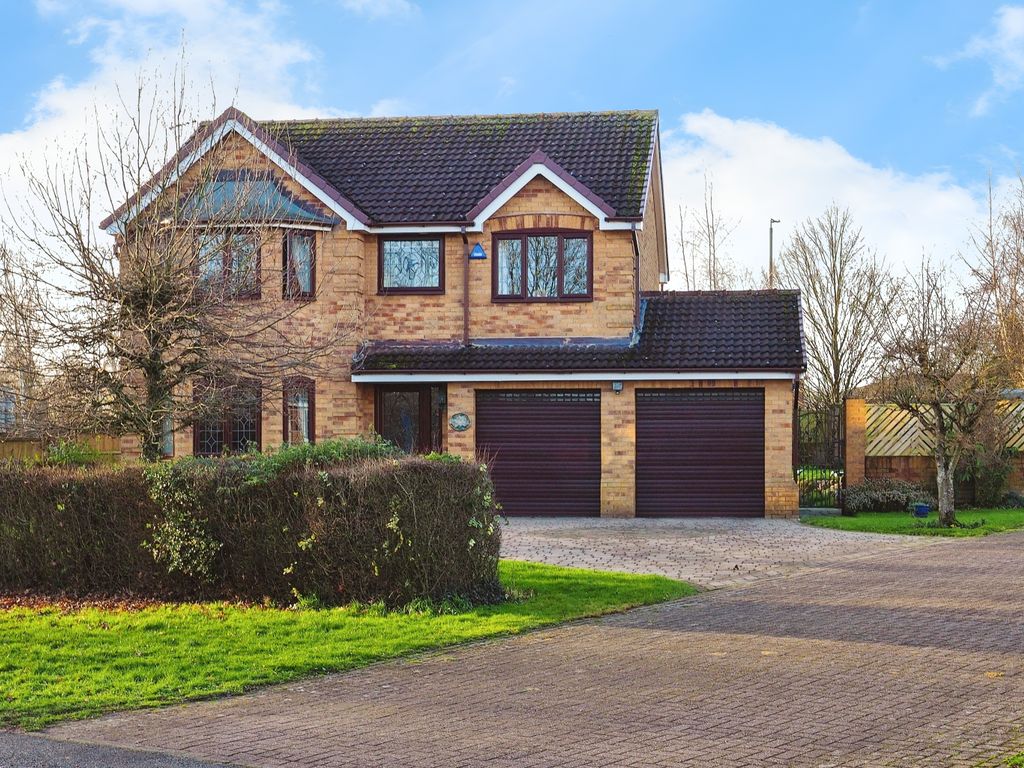 4 bed detached house for sale in Victoria Grove, Linby, Nottingham