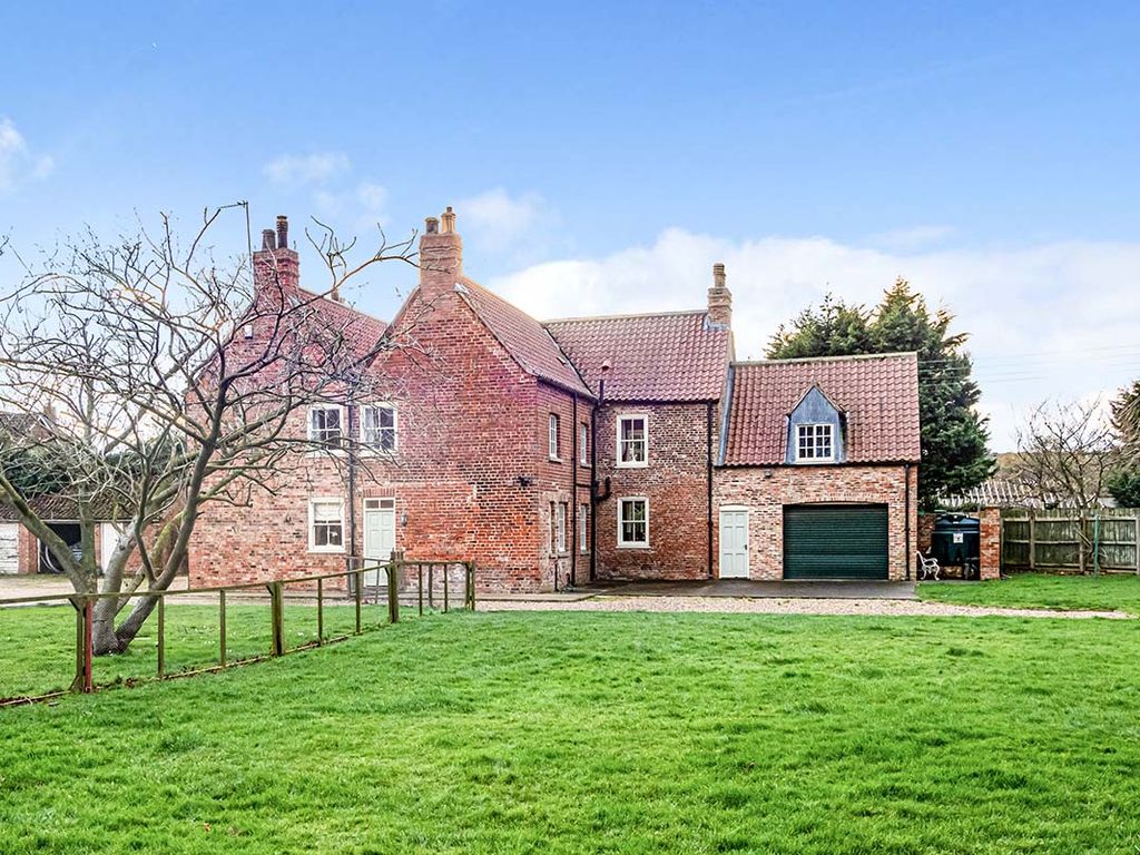 5 bed detached house for sale in Sproatley Road, Flinton, Hull, East